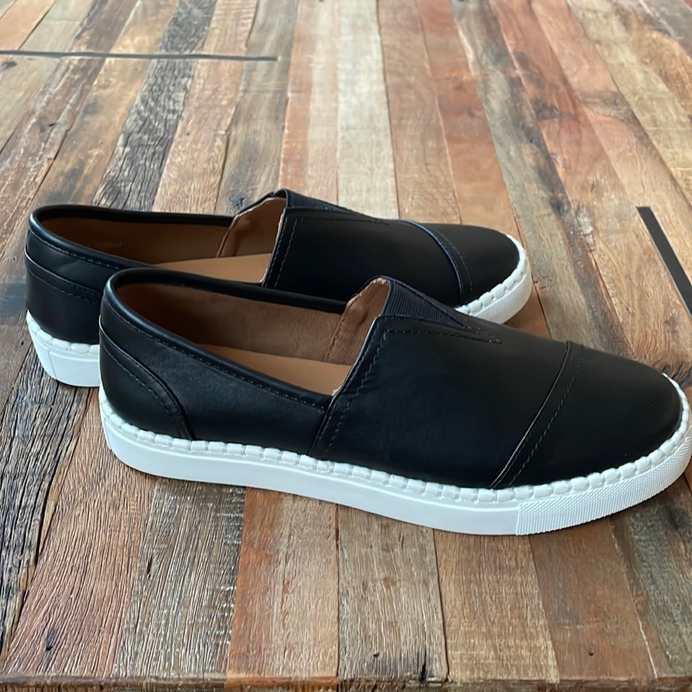 NWT Dolce Vita shoes